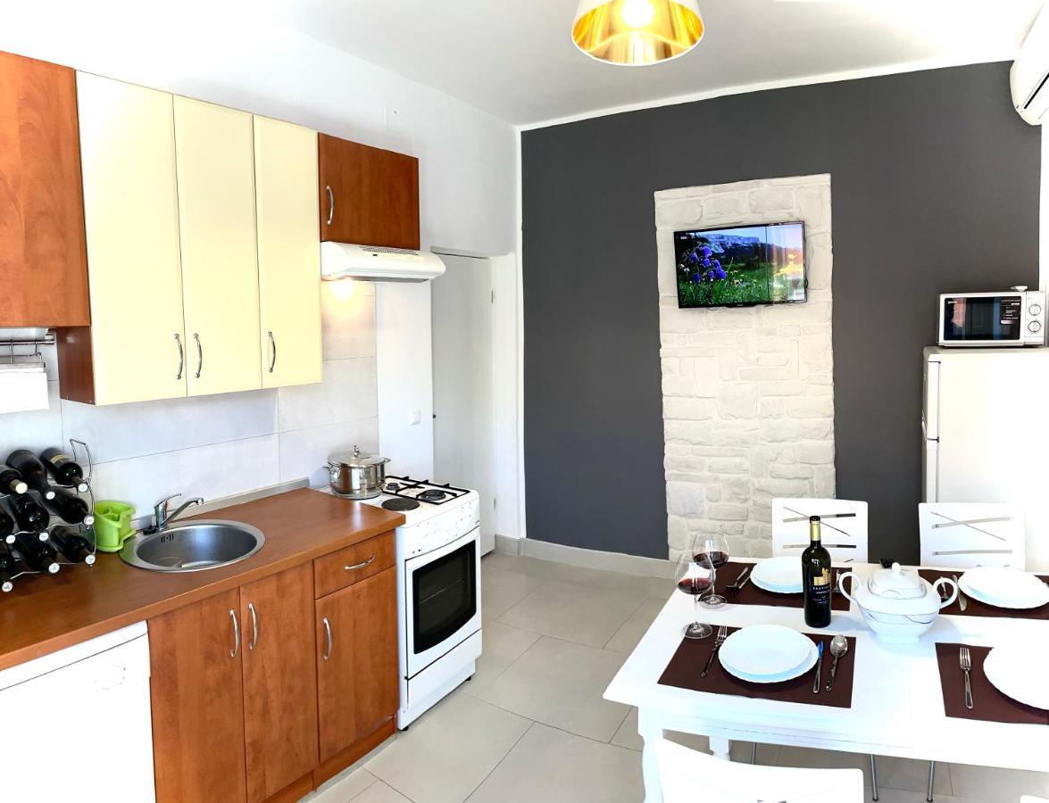 Apartments Villa Ra Zaboric Ngoại thất bức ảnh