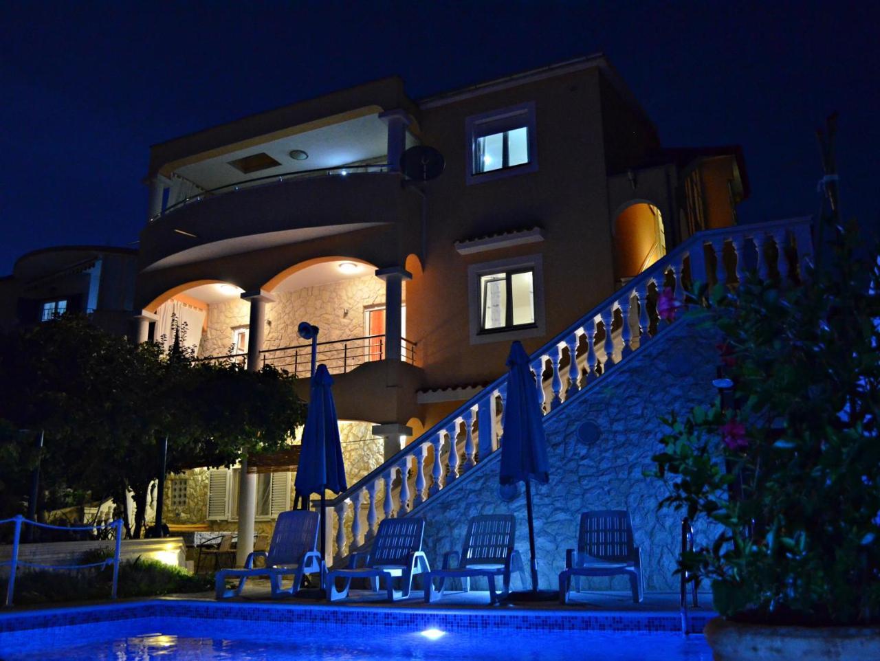 Apartments Villa Ra Zaboric Ngoại thất bức ảnh