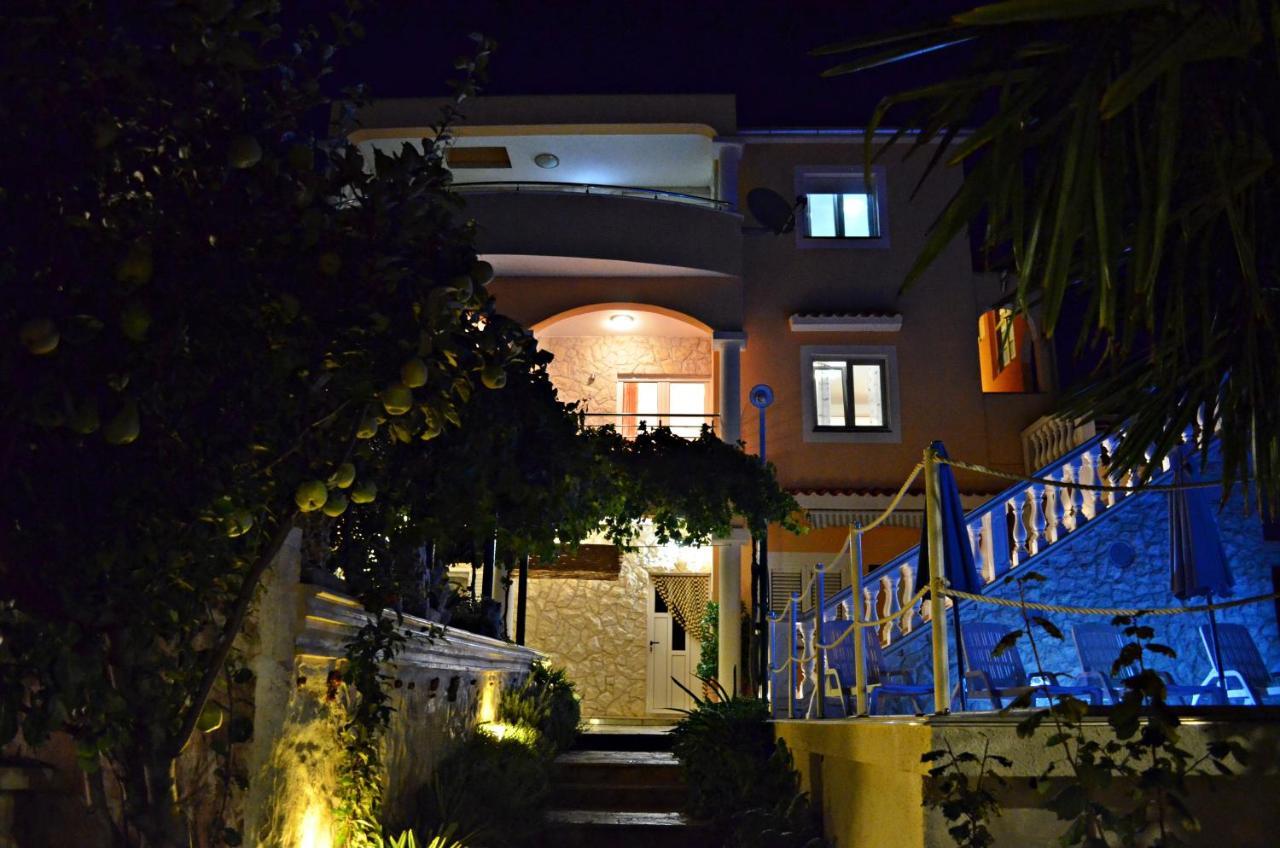 Apartments Villa Ra Zaboric Ngoại thất bức ảnh