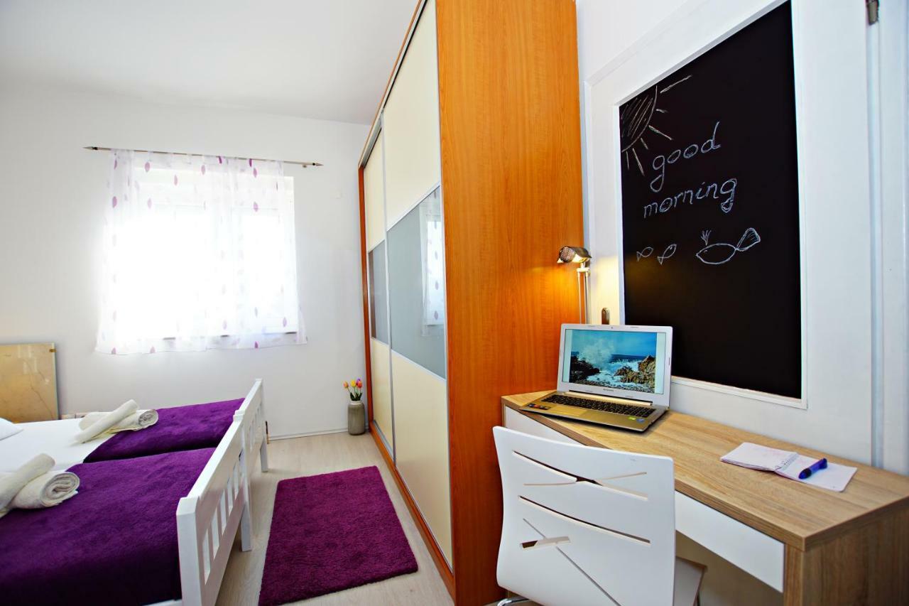 Apartments Villa Ra Zaboric Ngoại thất bức ảnh