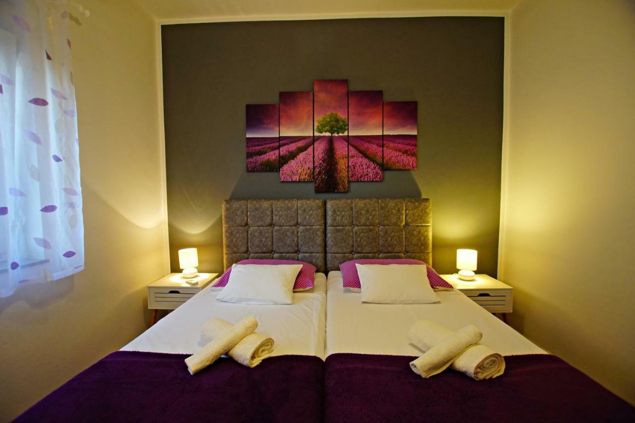 Apartments Villa Ra Zaboric Ngoại thất bức ảnh